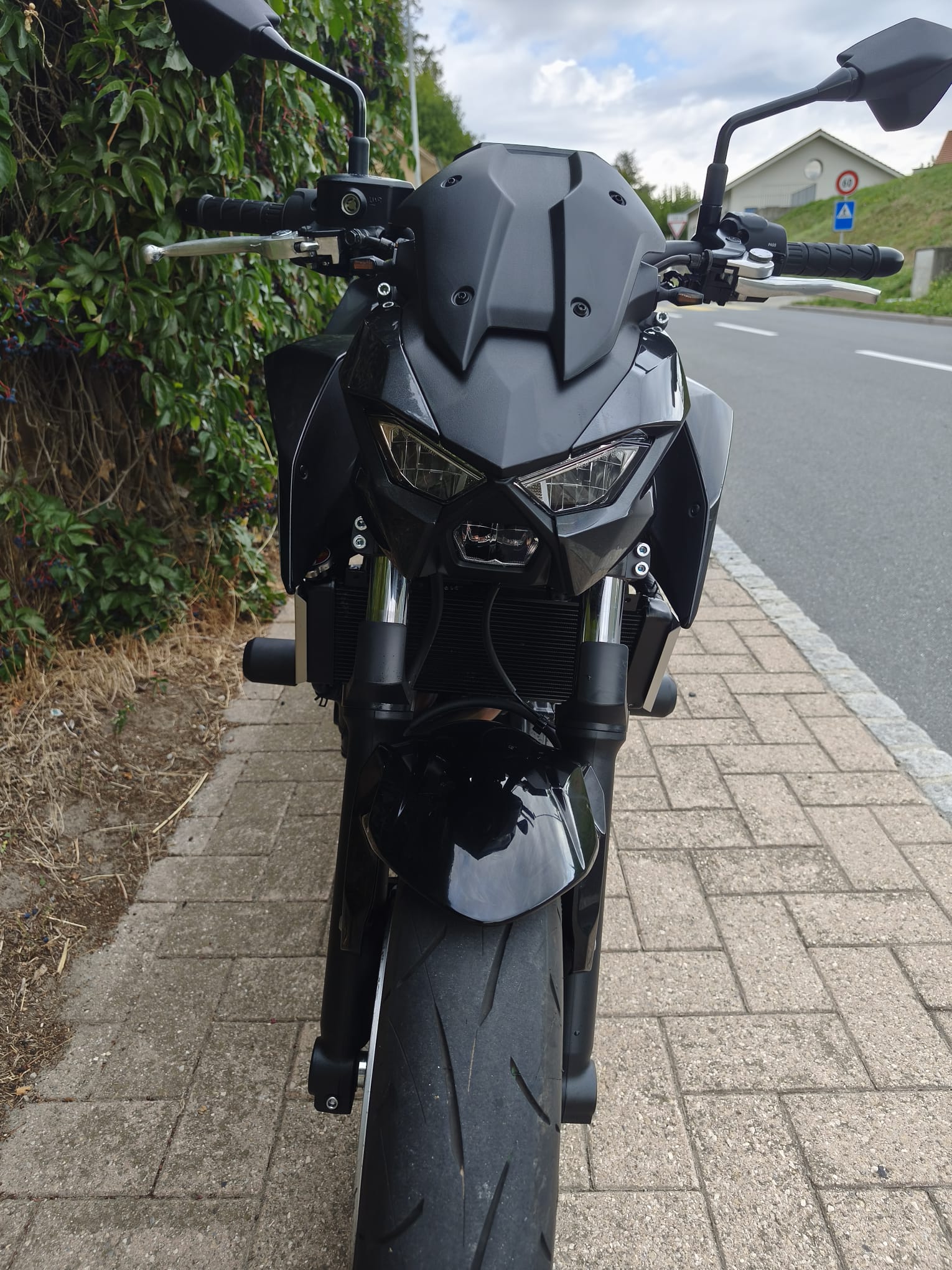 KAWASAKI Z 650 (35KW)-image-9