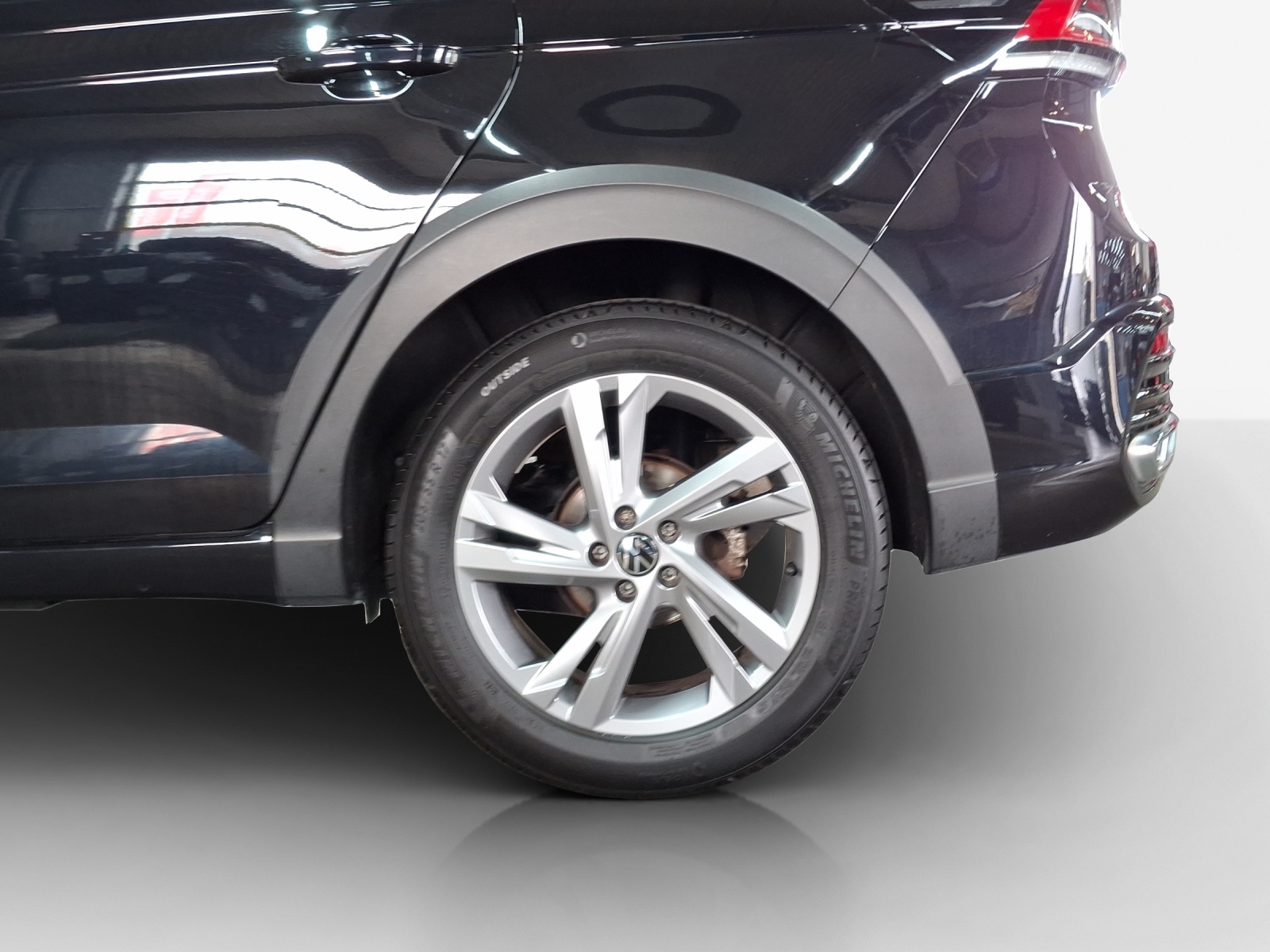 VW Taigo 1.0 TSI R-Line DSG-image-13