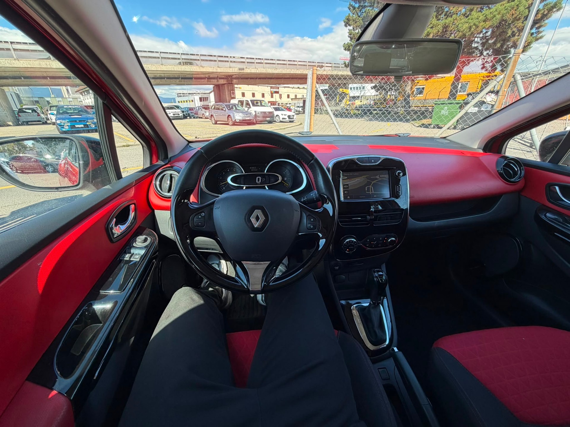 RENAULT Clio Grandtour 1.5 dCi Swiss 🇨🇭 Edition EDC GARANTIE 2 ANS expertiser du jour-image-9