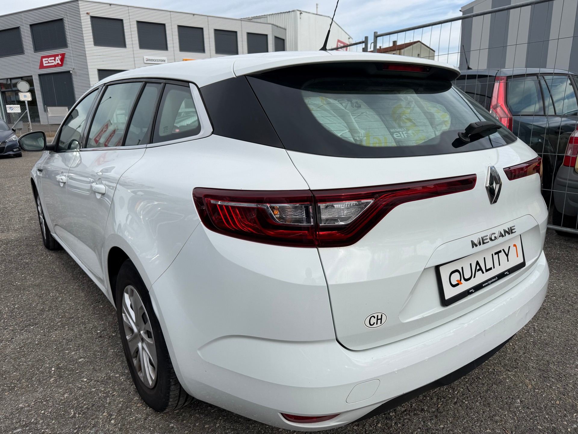 RENAULT Mégane Grandtour 1.3 16V Turbo Business-image-2