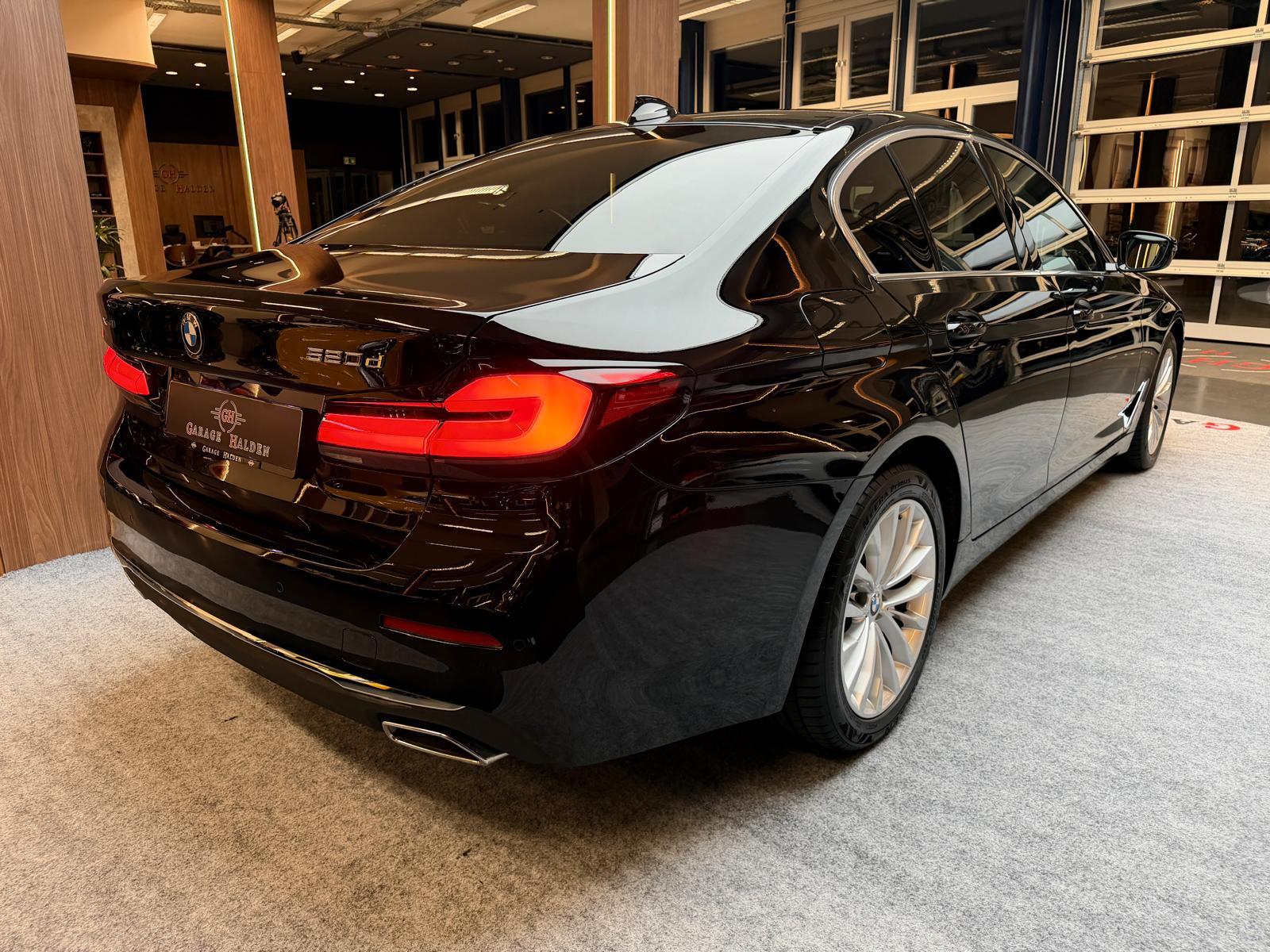 BMW 5er Reihe G30 520d xDrive-image-7
