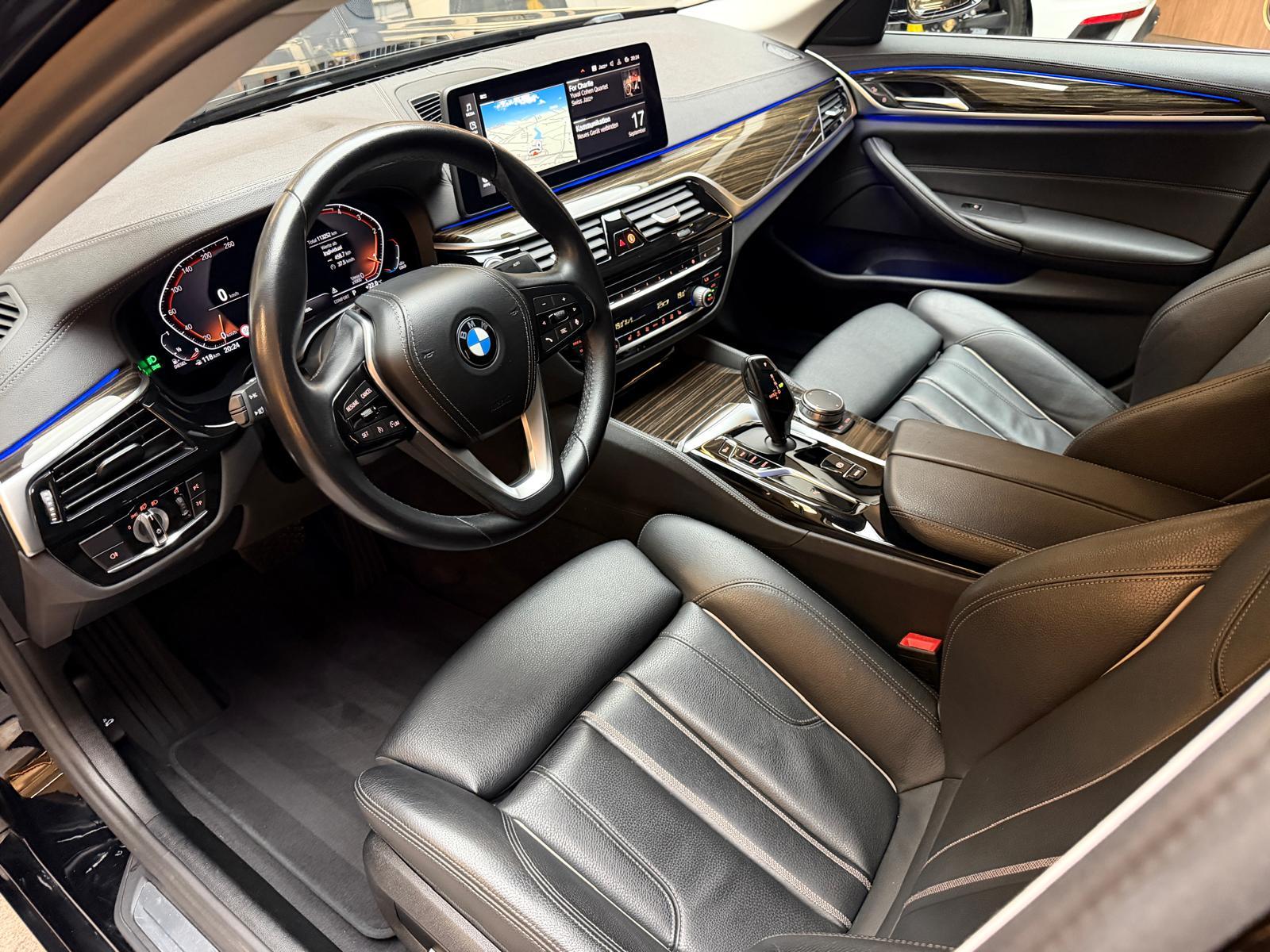 BMW 5er Reihe G30 520d xDrive-image-14
