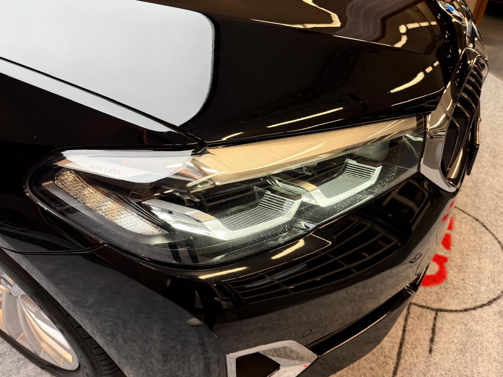 BMW 5er Reihe G30 520d xDrive-image-11