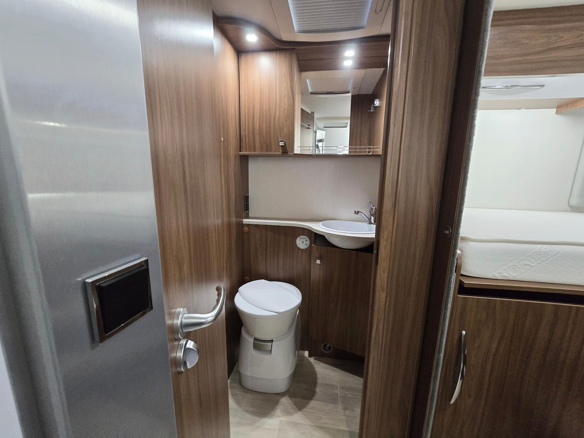 PILOTE G 700 GJ ESSENTIEL 2,3 DIESEL FIAT DUCATO MJ 150-image-13