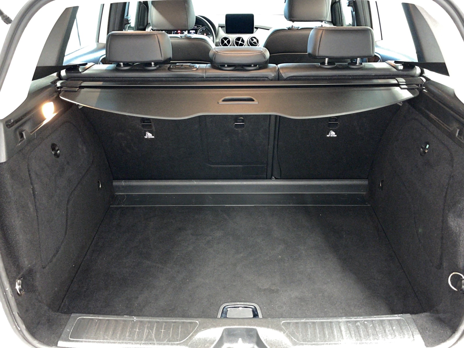 MERCEDES-BENZ B-Klasse W246 B 180 Style-image-12