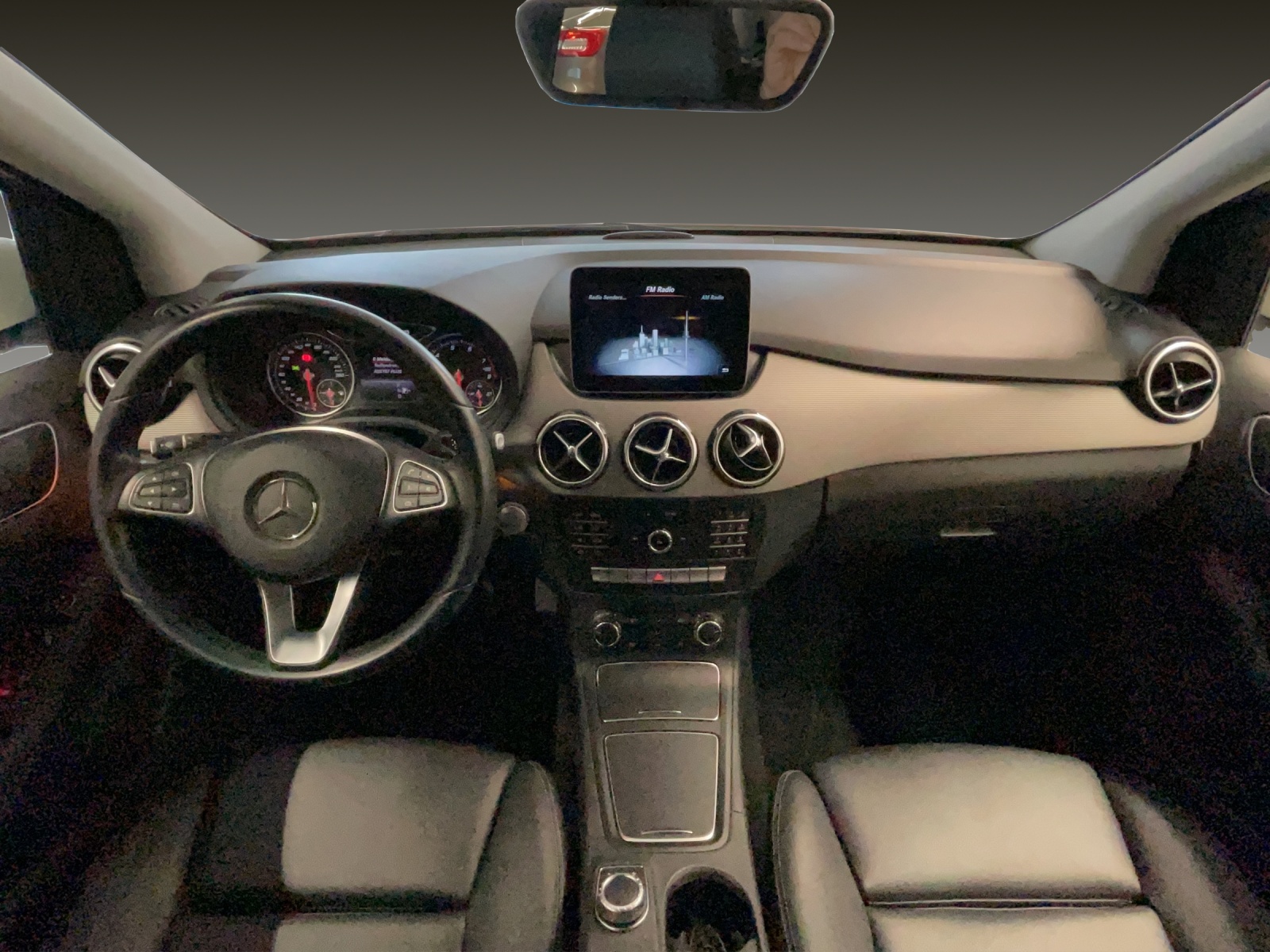 MERCEDES-BENZ B-Klasse W246 B 180 Style-image-6