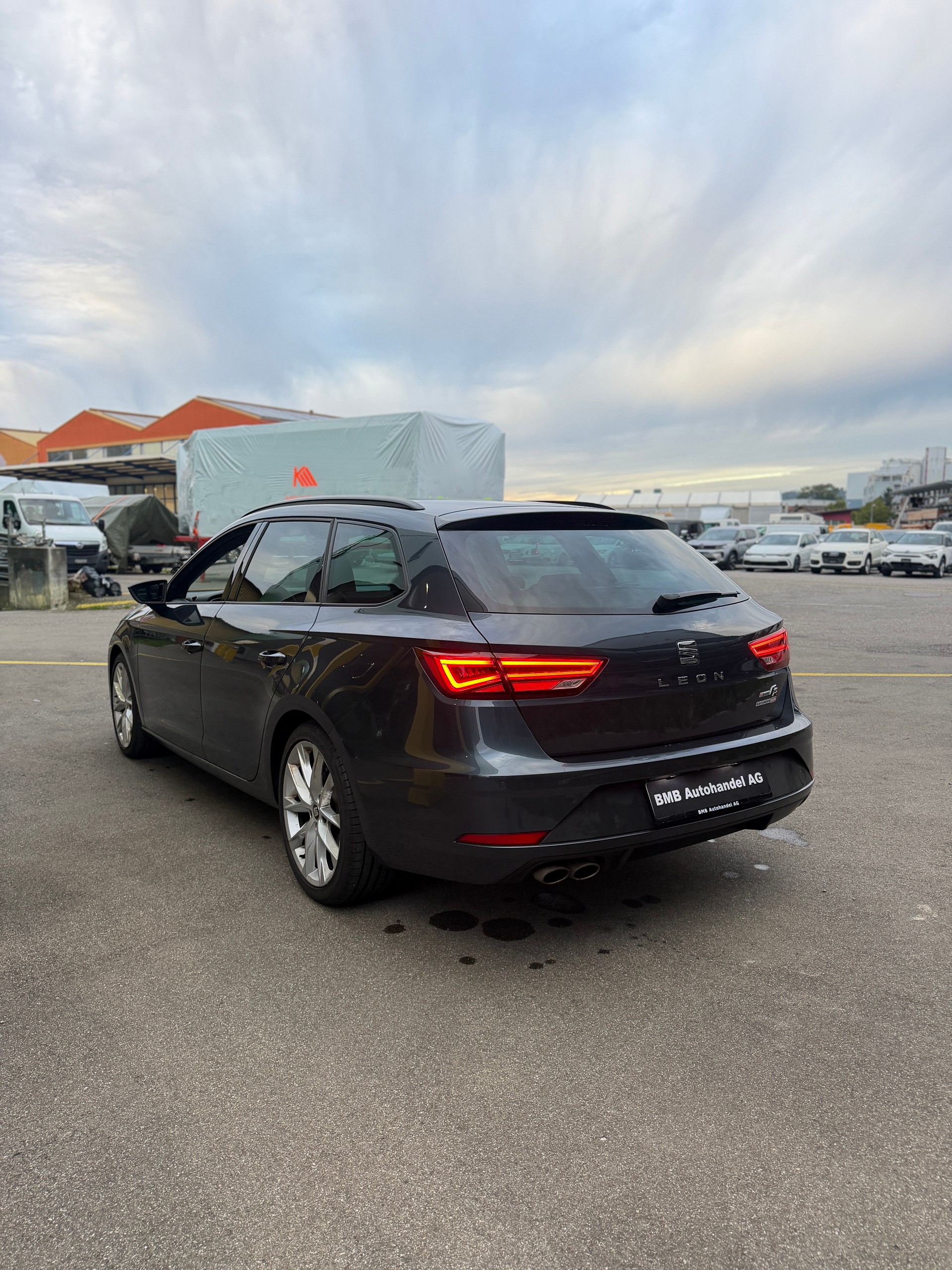 SEAT Leon ST 1.5 TSI EVO SWISS FR-image-4