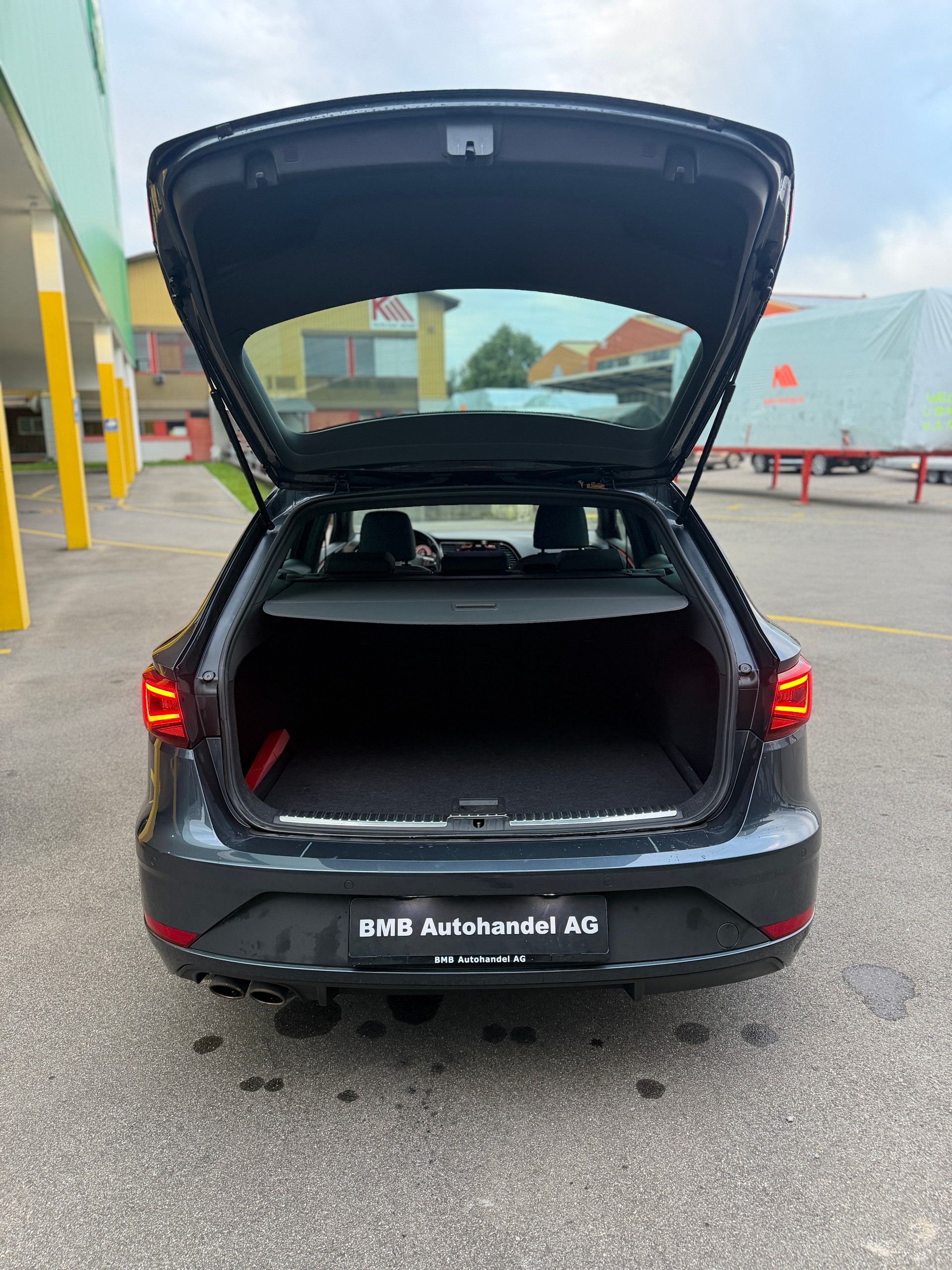 SEAT Leon ST 1.5 TSI EVO SWISS FR-image-15