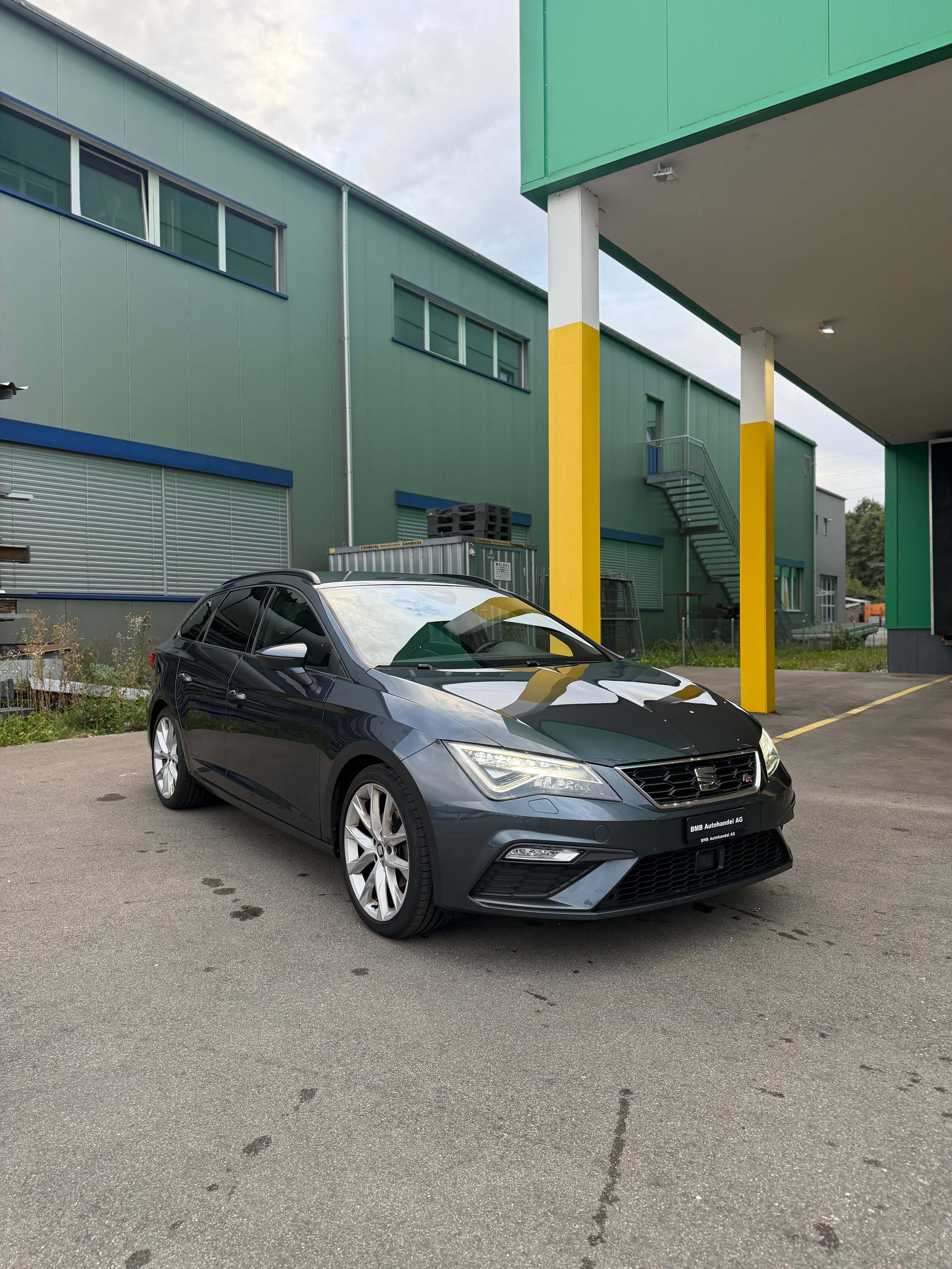 Car photo