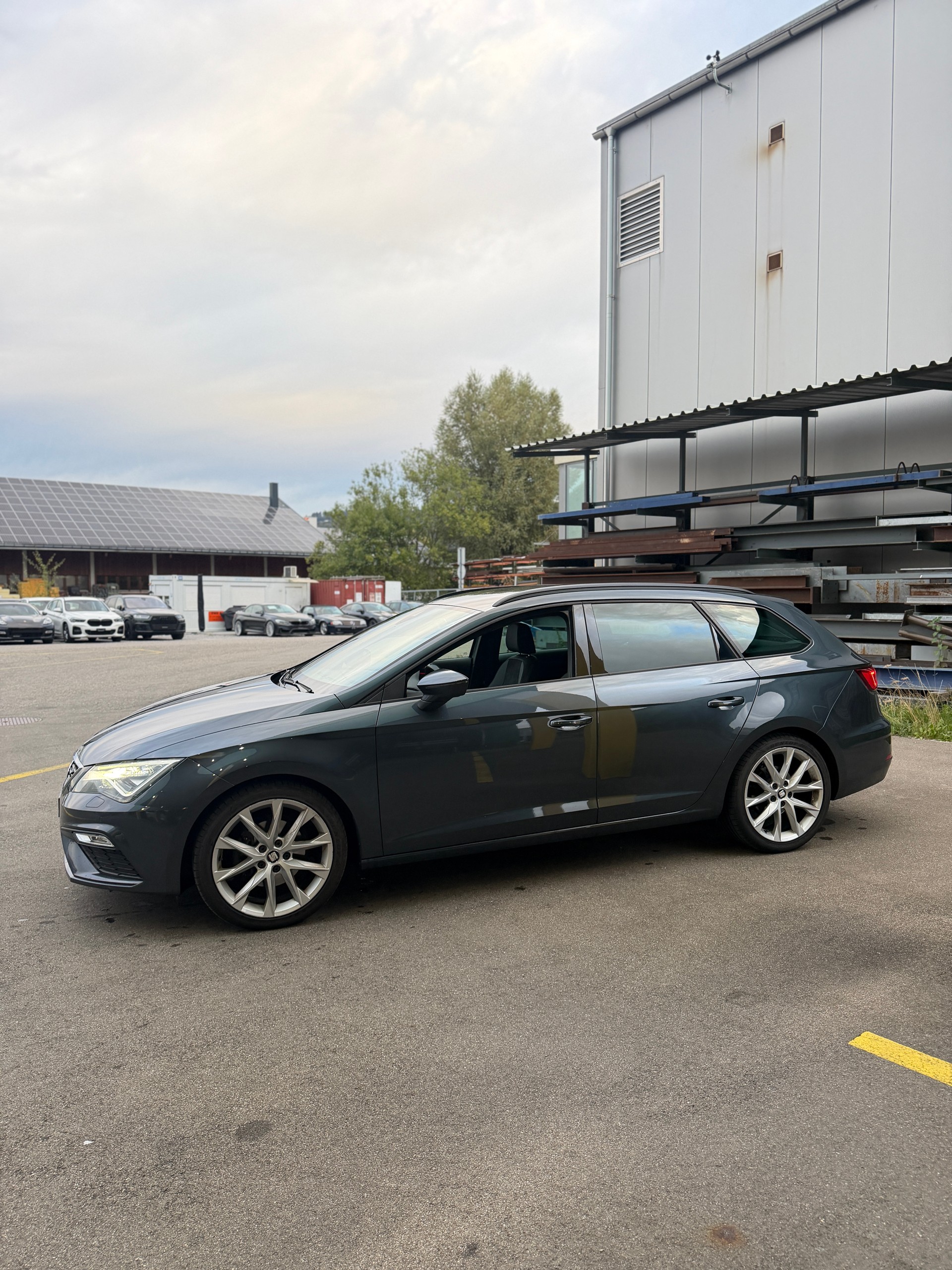 SEAT Leon ST 1.5 TSI EVO SWISS FR-image-3