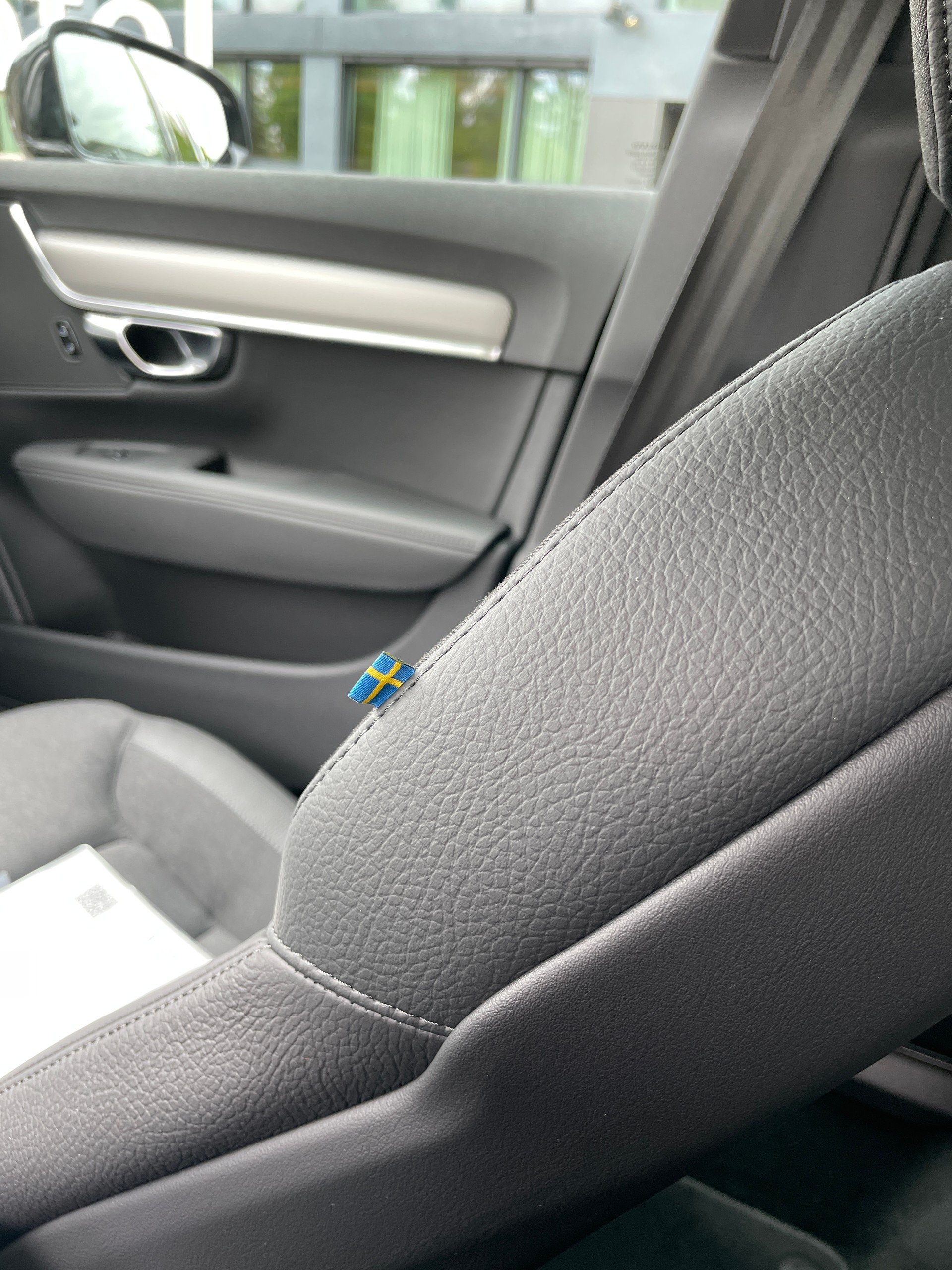 VOLVO V90 T6 eAWD Plug in Hybrid Core Geartronic-image-24
