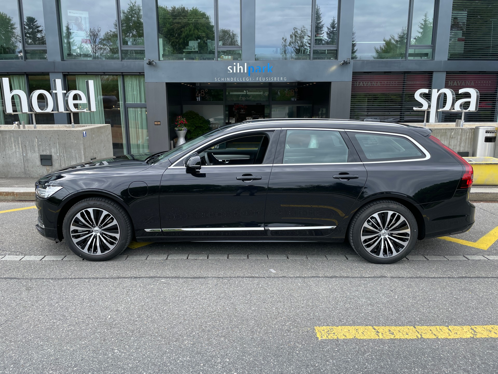VOLVO V90 T6 eAWD Plug in Hybrid Core Geartronic-image-7