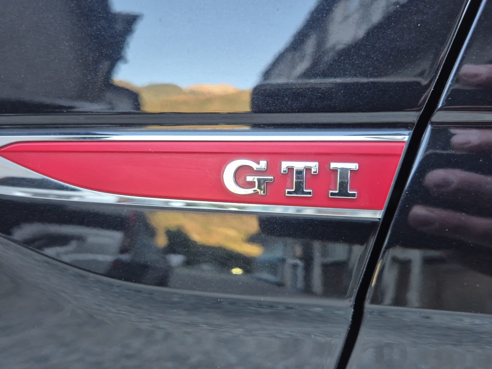 VW Polo 2.0 TSI GTI DSG-image-10