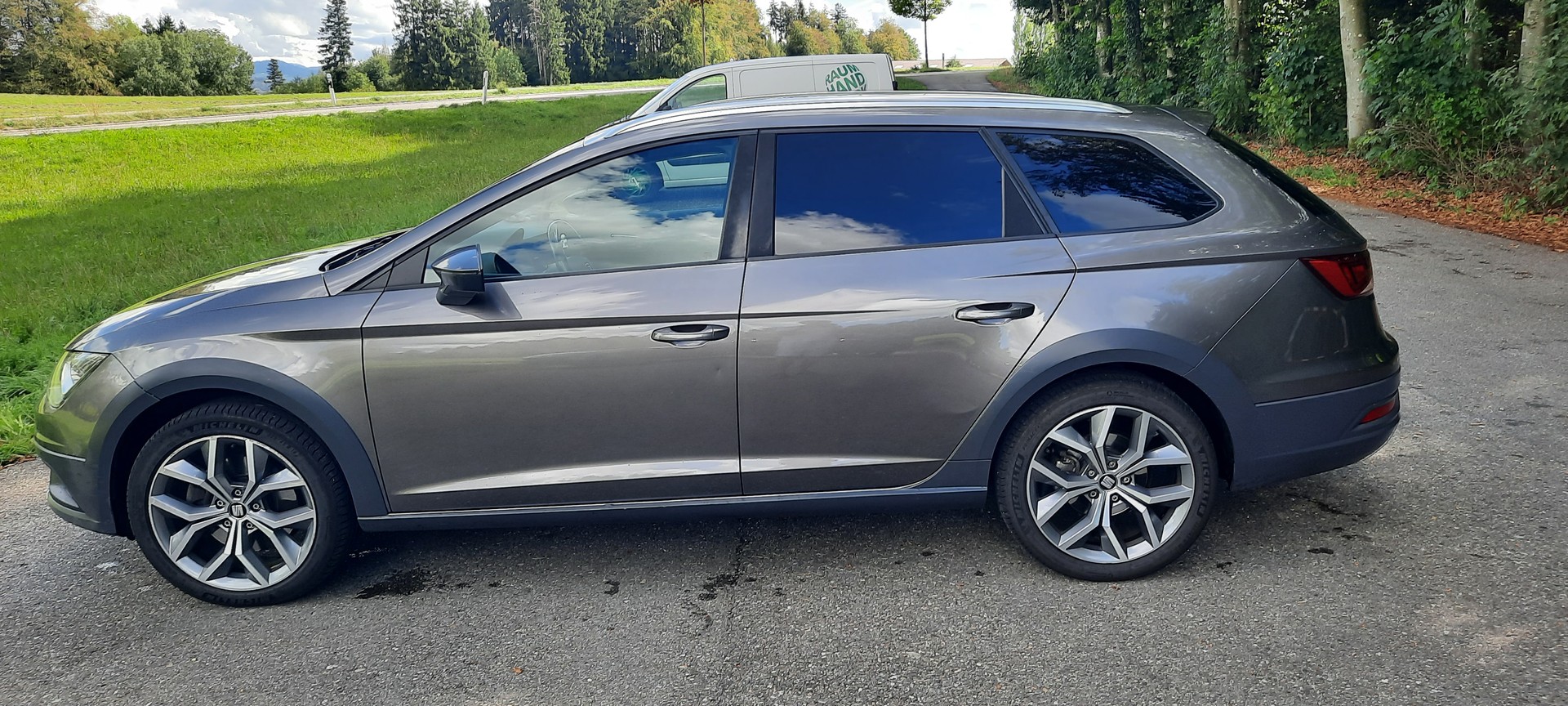 SEAT Seat Leon X-Perience 2.0 TDI-image-1