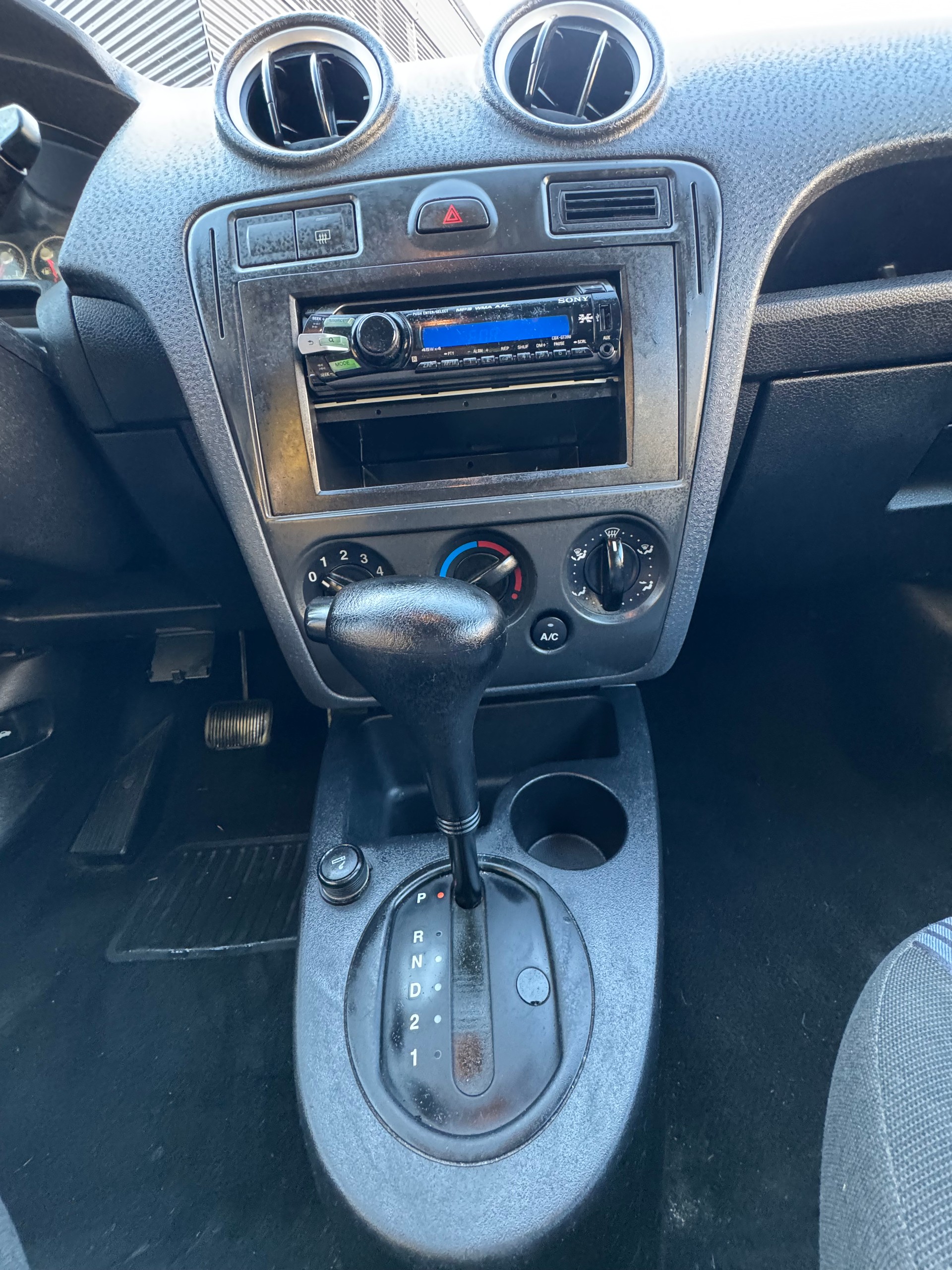 FORD Fusion 1.6 16V Trend-image-6