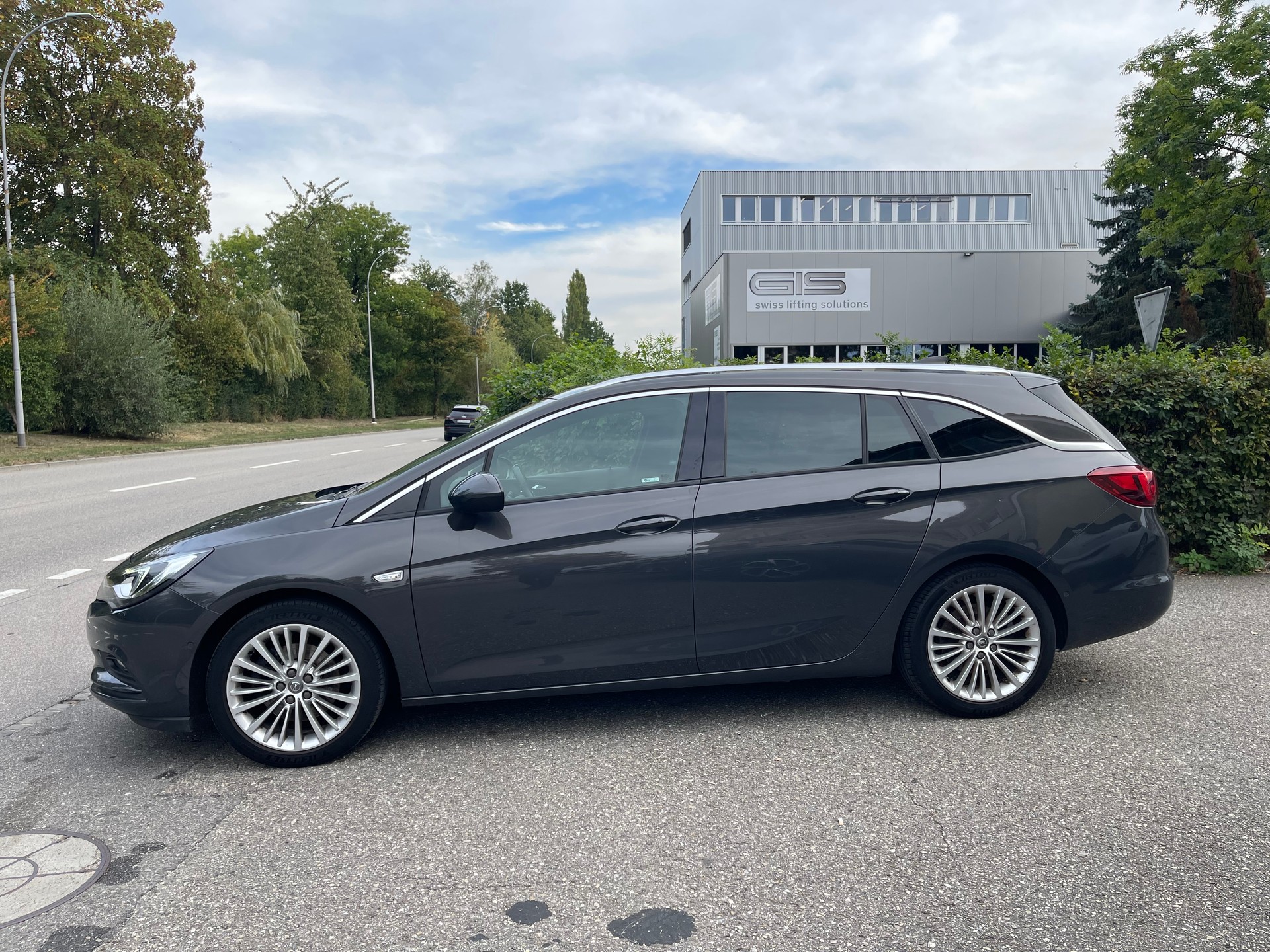 OPEL Astra Sports Tourer 1.6 CDTi ecoF Dynamic-image-1