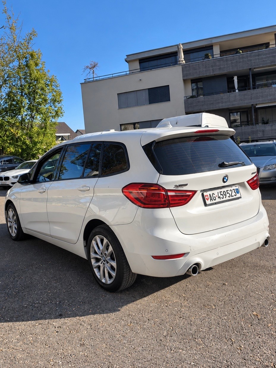 BMW 218d xDrive Gran Tourer-image-1