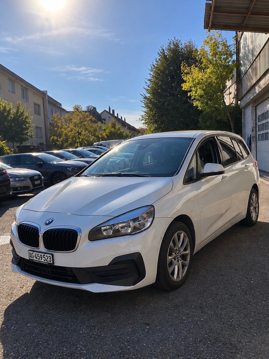 BMW 218d xDrive Gran Tourer-image-2