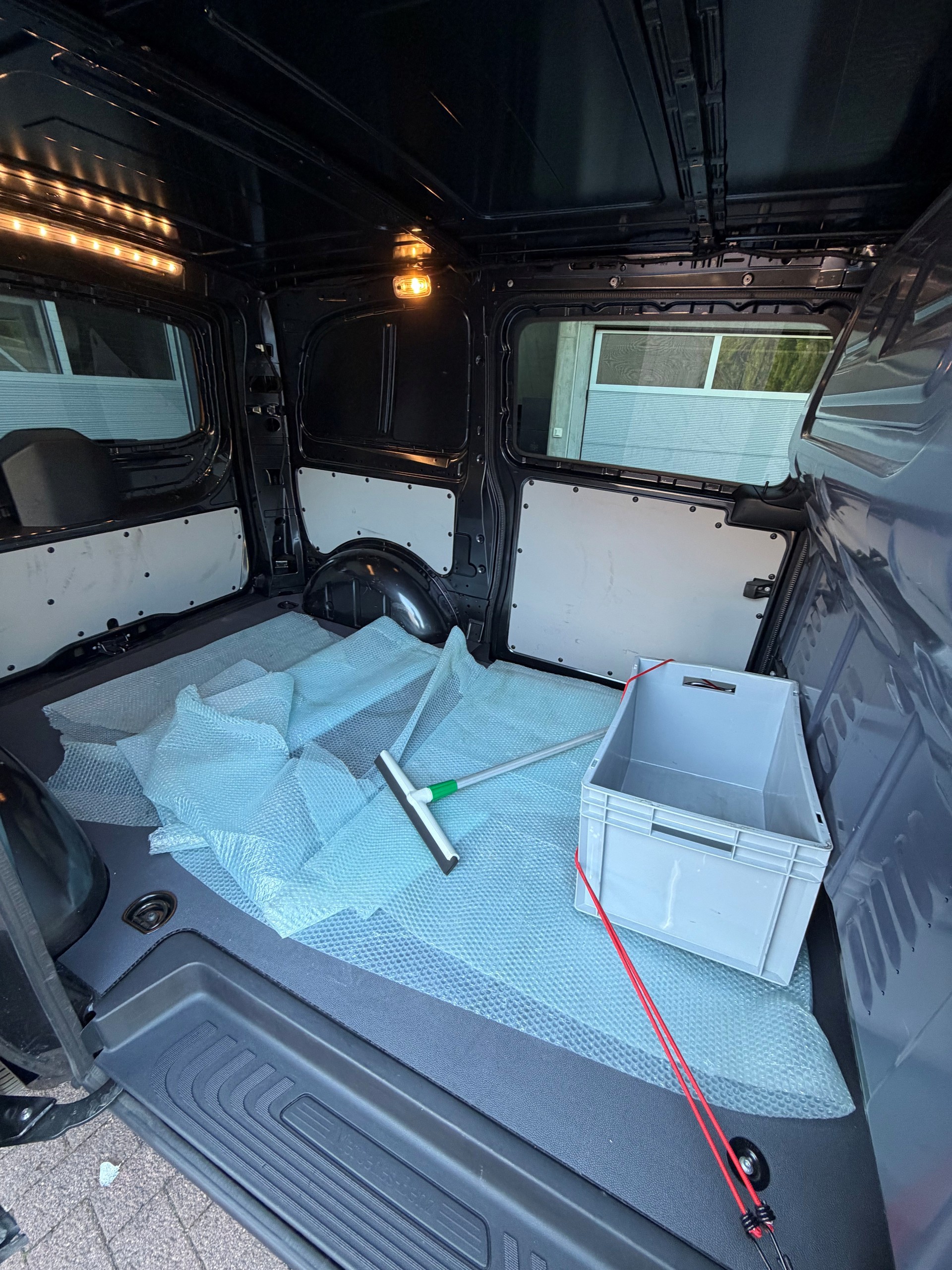 MERCEDES-BENZ 114 CDI-image-7