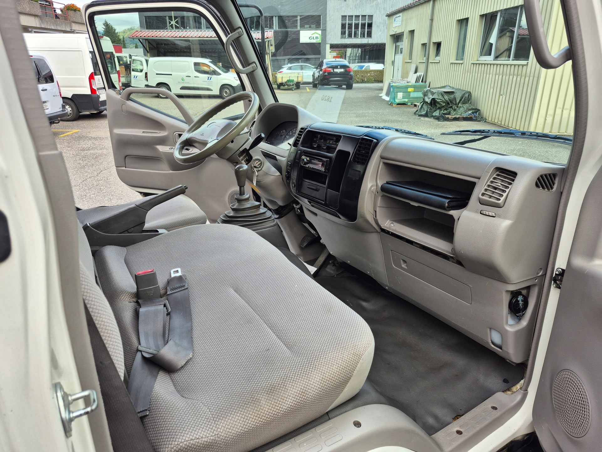 TOYOTA Dyna 150 SWB-image-11