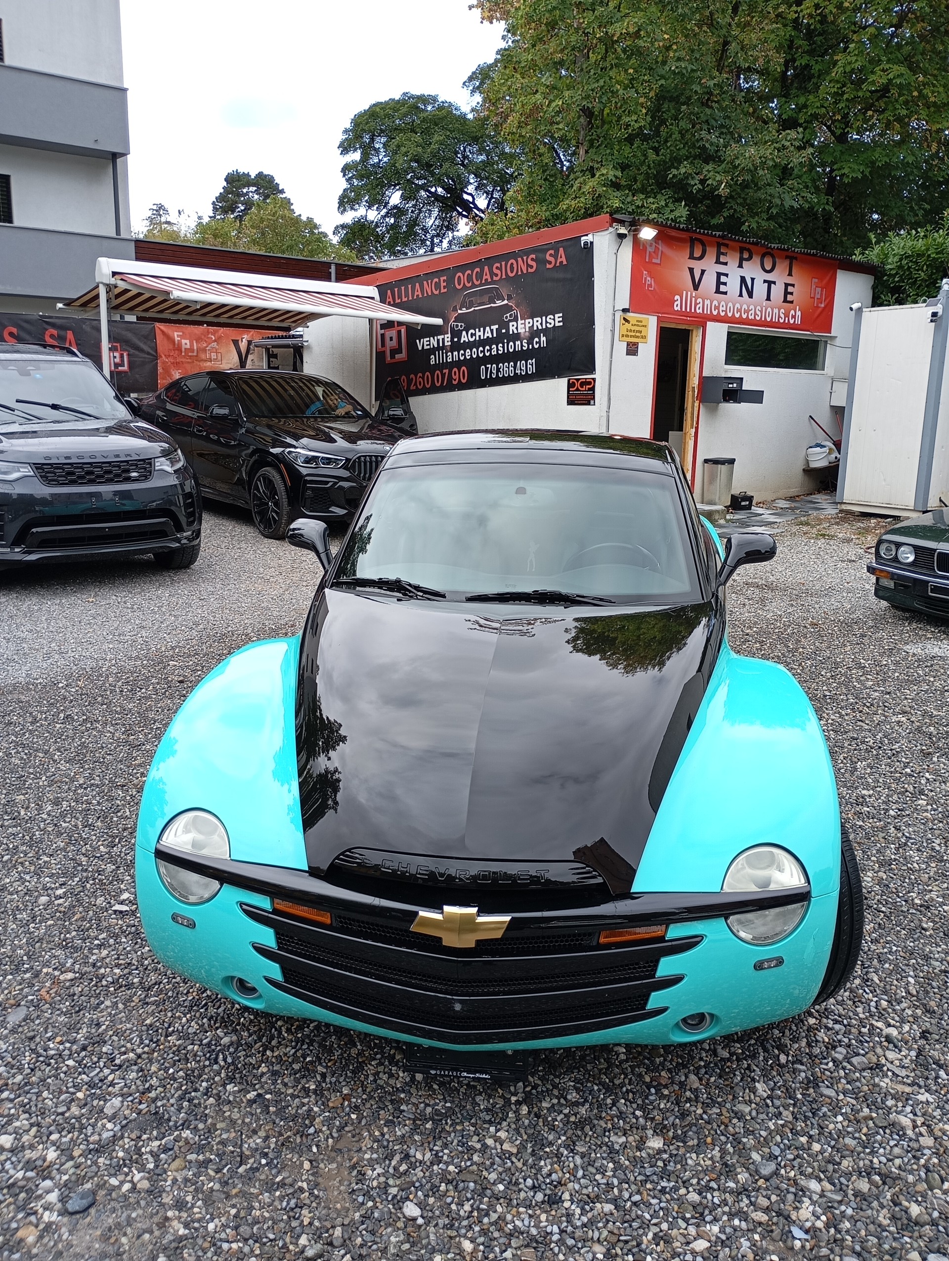 CHEVROLET ssr-image-2