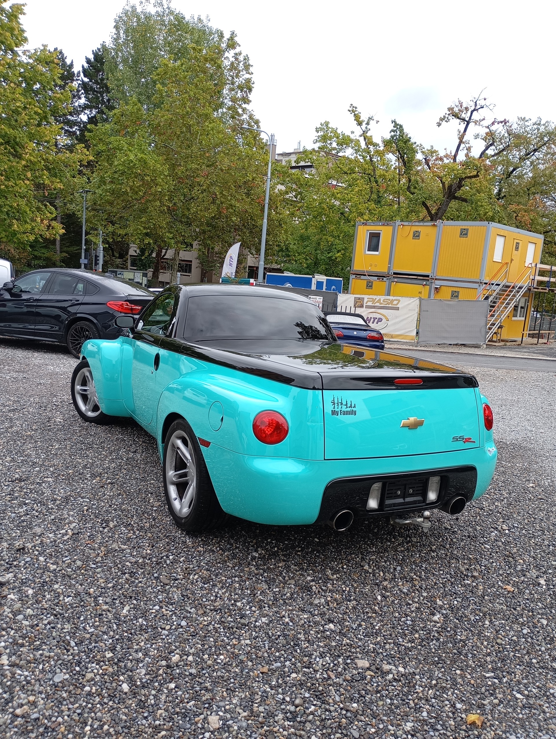 CHEVROLET ssr-image-8