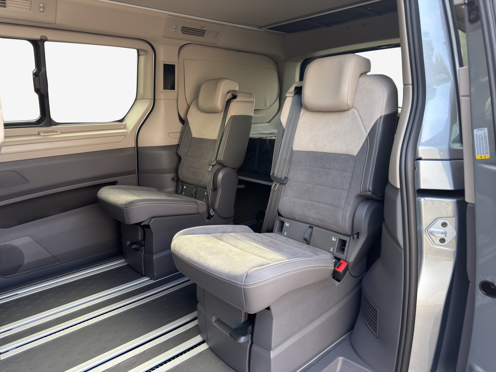 VW California eHybrid Beach Tour 4Motion-image-11