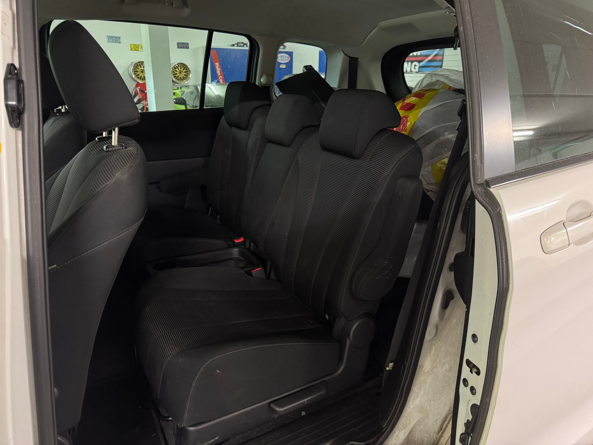 MAZDA 5 2.0 16V Exclusive mit Anhängerkupplung-image-11