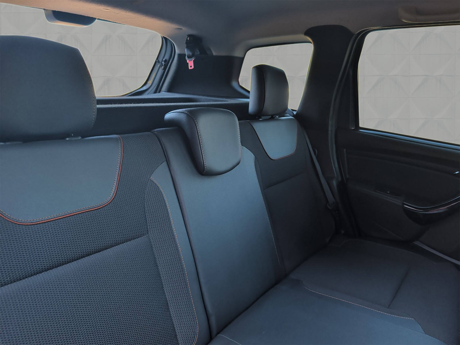 DACIA Duster Unlimited 4x4-image-11