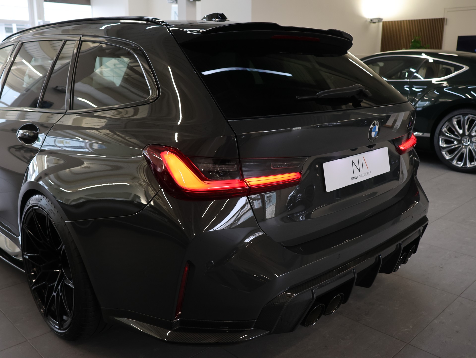 BMW M3 Touring xDrive Competition M *DRAVITGRAU-LACKIERUNG*-image-6
