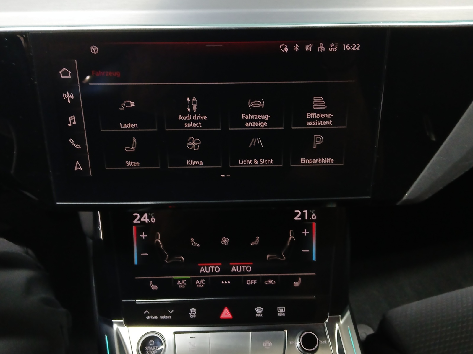 AUDI e-tron 55 Sportback S Line Black Edition quattro-image-11