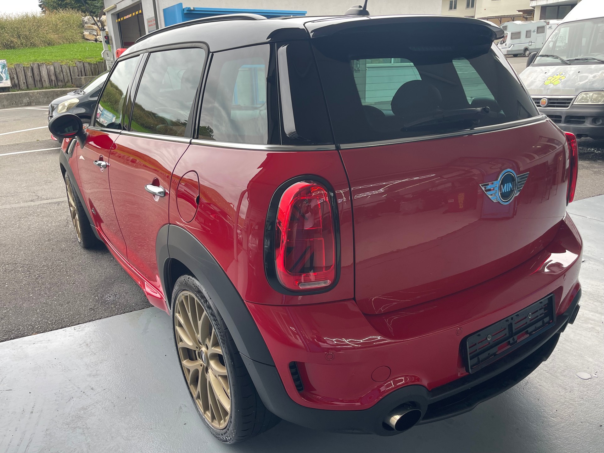 MINI Countryman John Cooper Works ALL4-image-6