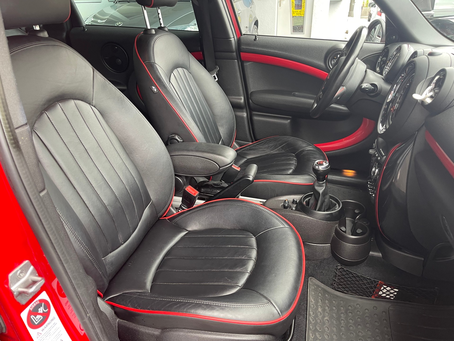 MINI Countryman John Cooper Works ALL4-image-8