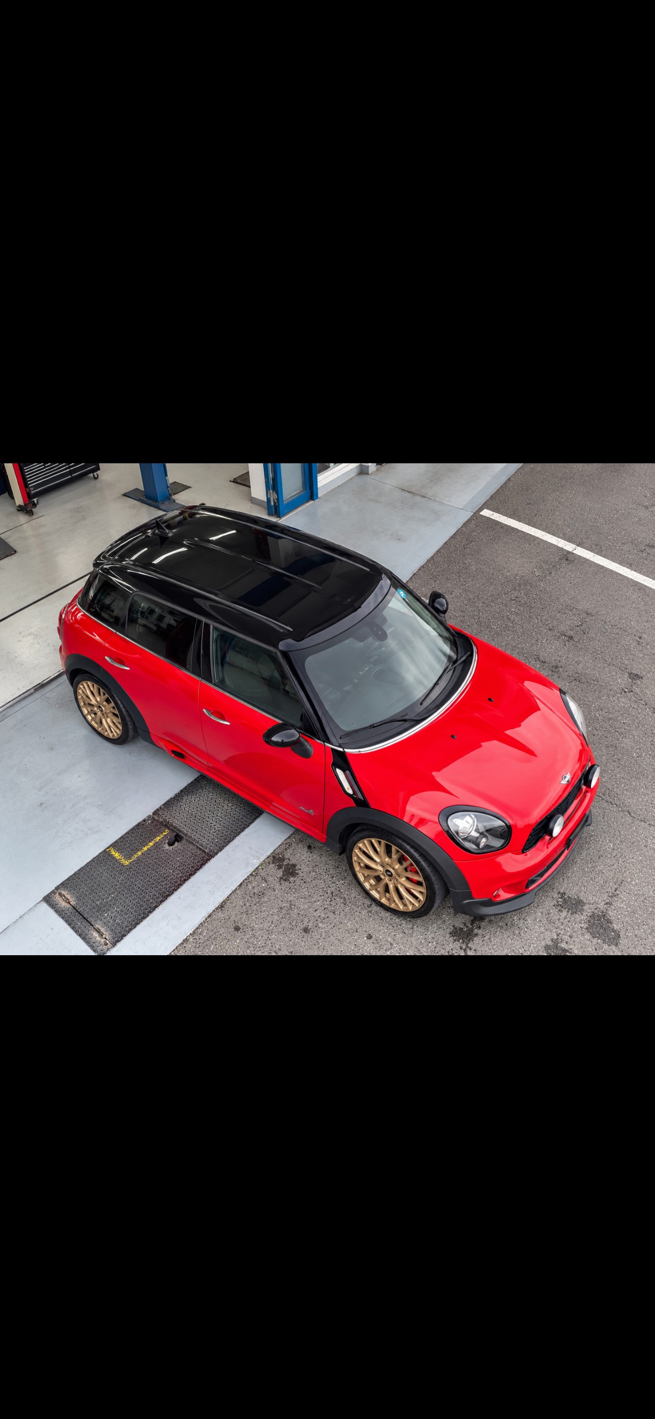 MINI Countryman John Cooper Works ALL4-showroom-element-2