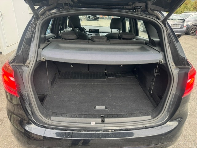 BMW 220d Active Tourer M Sport Steptronic-image-13