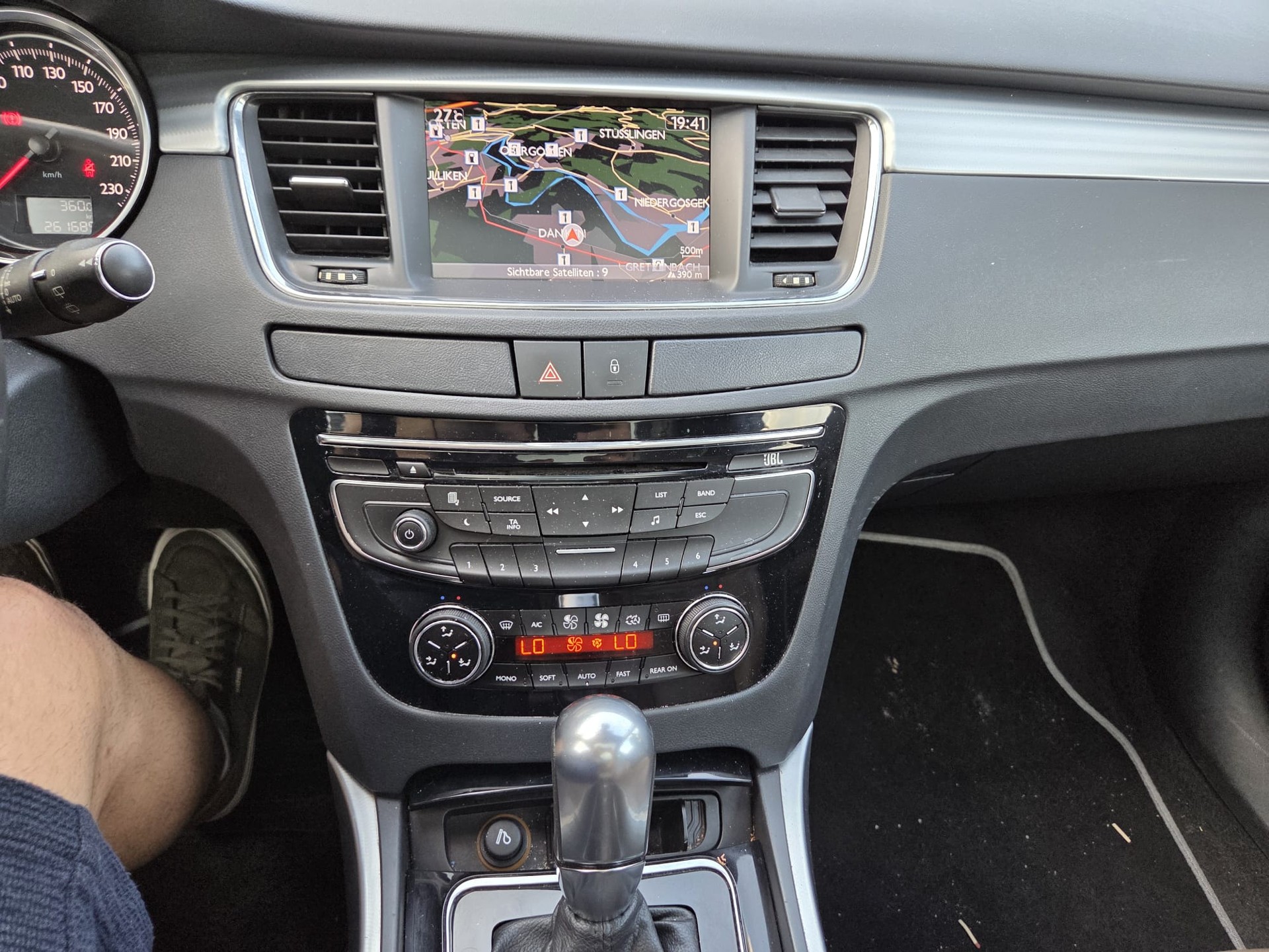 PEUGEOT 508 SW 2.2 HDI GT Automatic-image-13