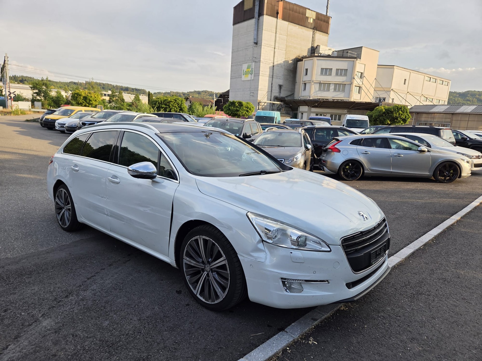 PEUGEOT 508 SW 2.2 HDI GT Automatic-image-6