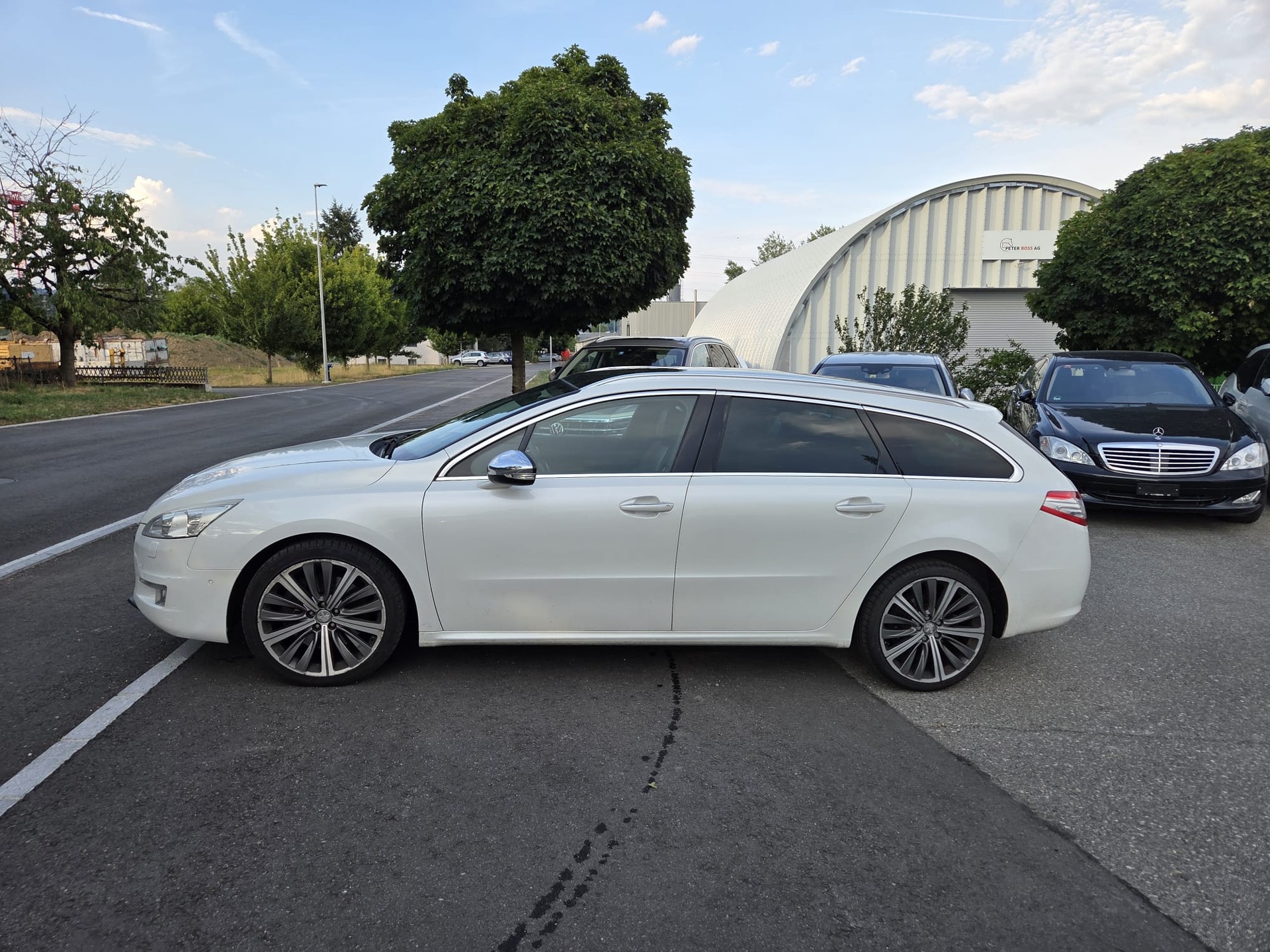 PEUGEOT 508 SW 2.2 HDI GT Automatic-image-1