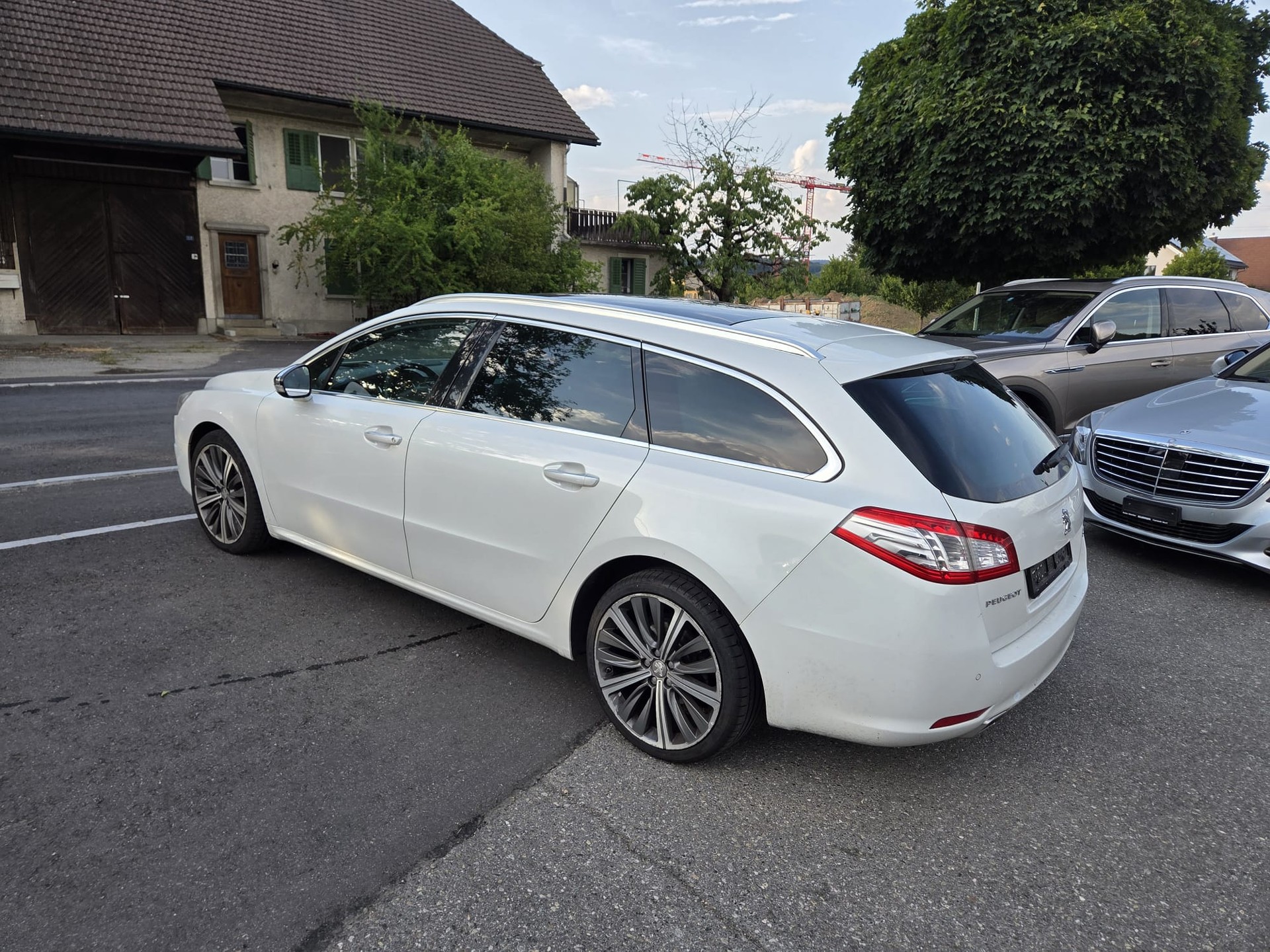 PEUGEOT 508 SW 2.2 HDI GT Automatic-image-2