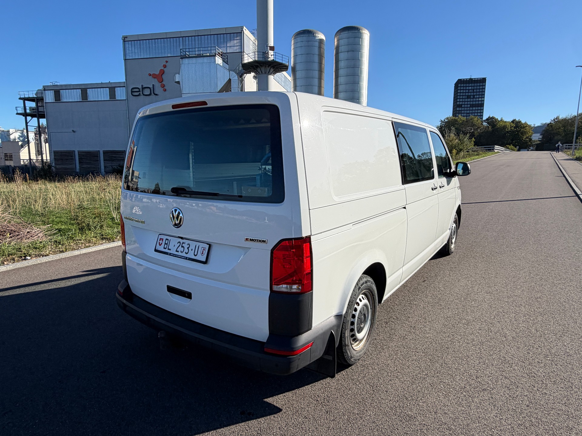 VW T6.1 2.0 TDI 4Motion DSG-image-10