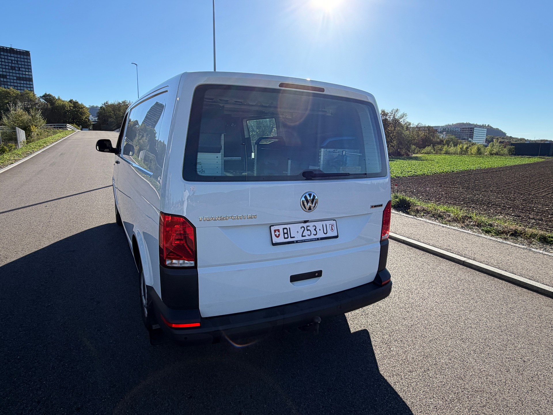 VW T6.1 2.0 TDI 4Motion DSG-image-9
