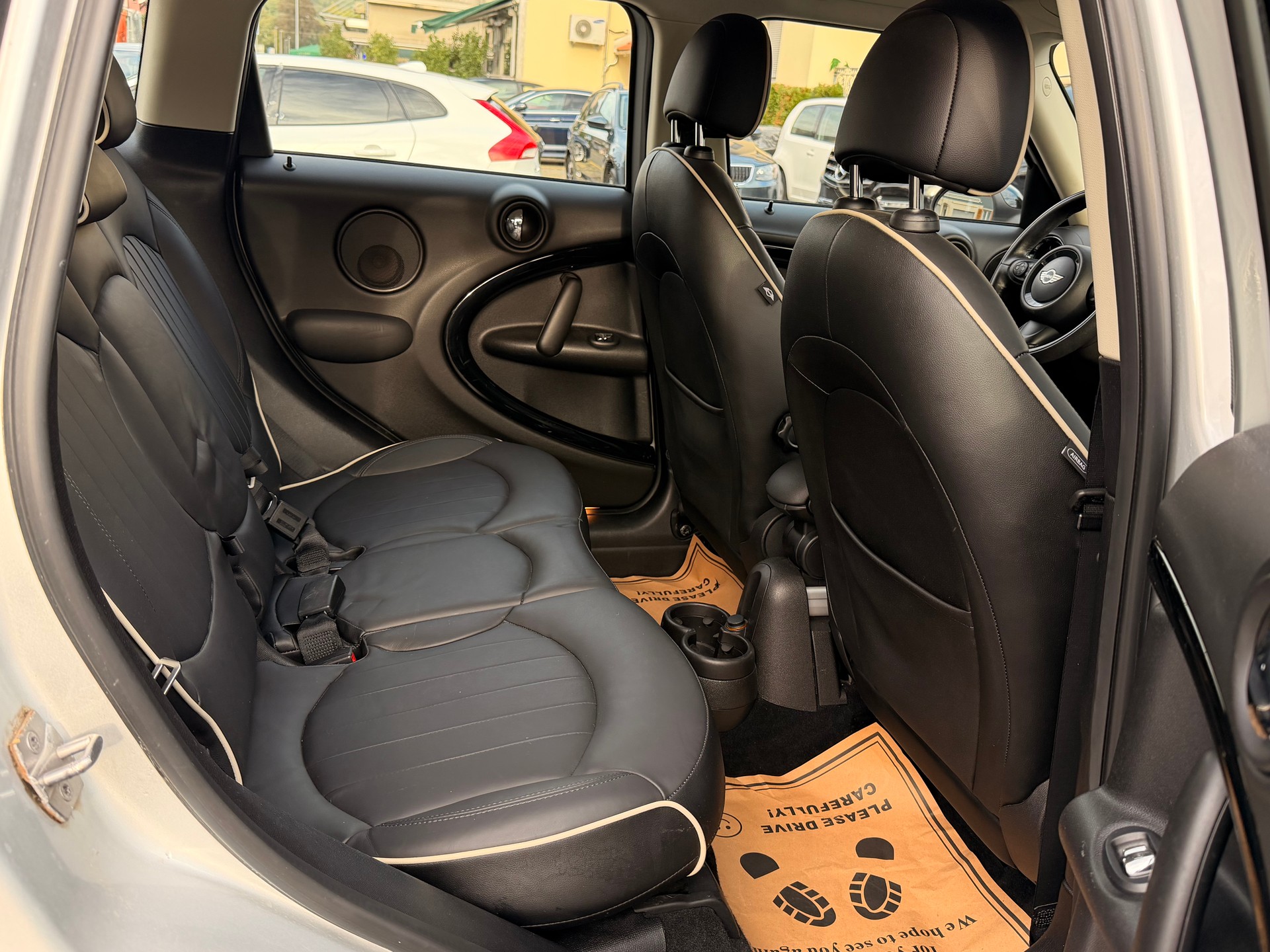 MINI Countryman Cooper S ALL4 JOHN COOPER WORKS-image-13