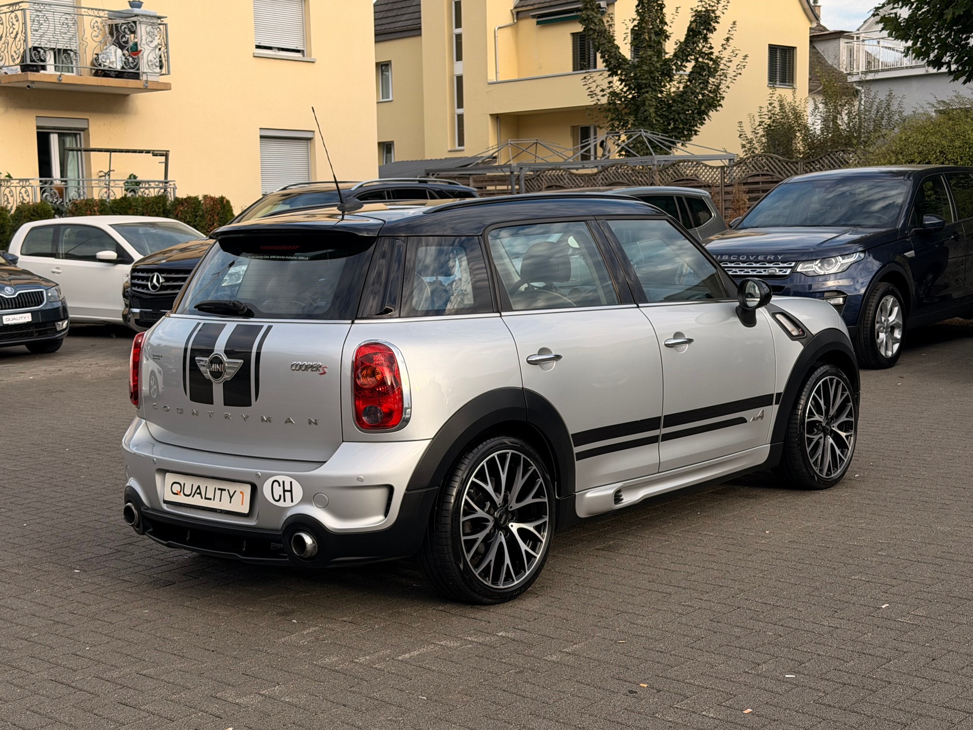 MINI Countryman Cooper S ALL4 JOHN COOPER WORKS-image-9