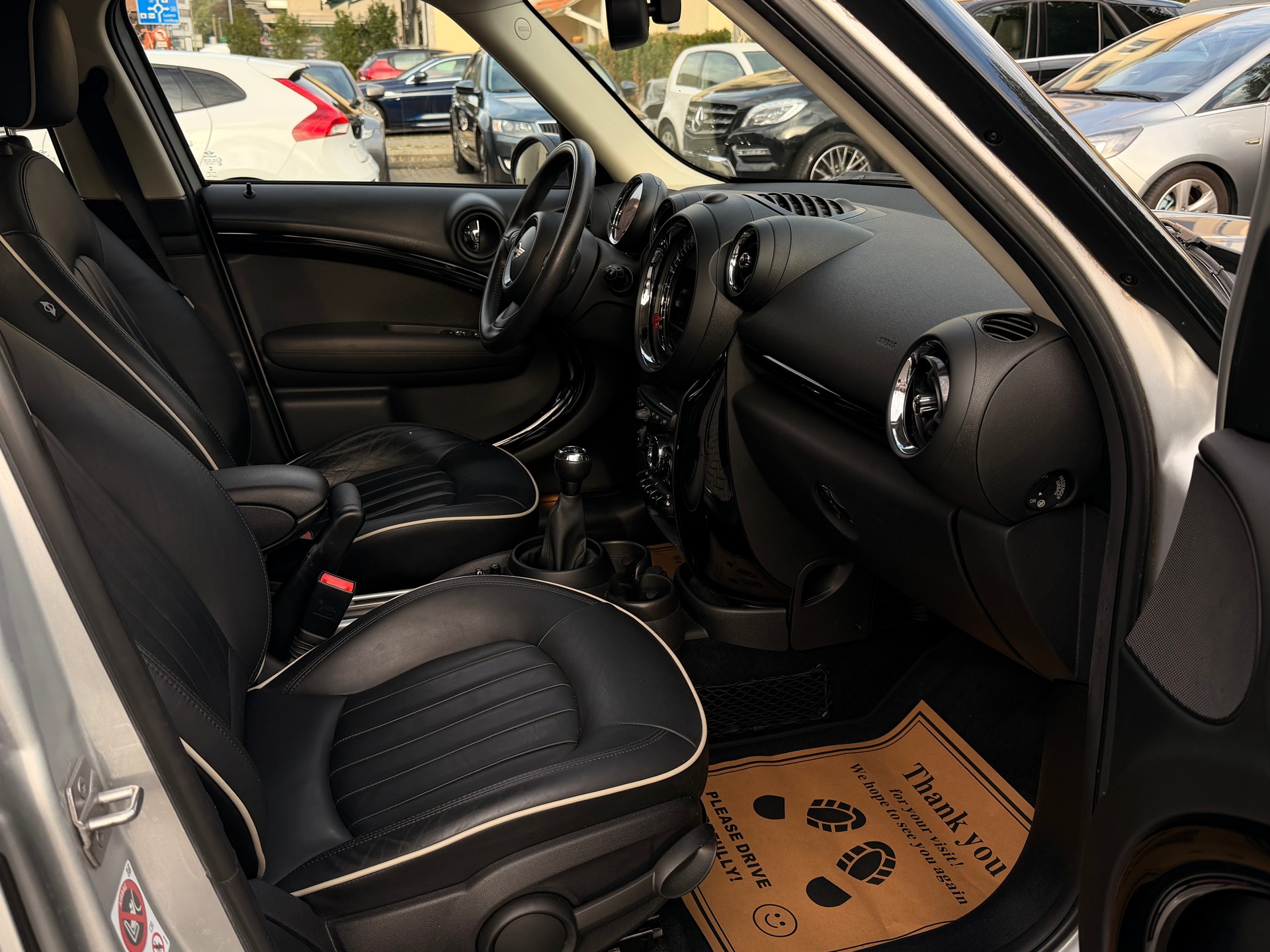 MINI Countryman Cooper S ALL4 JOHN COOPER WORKS-image-12
