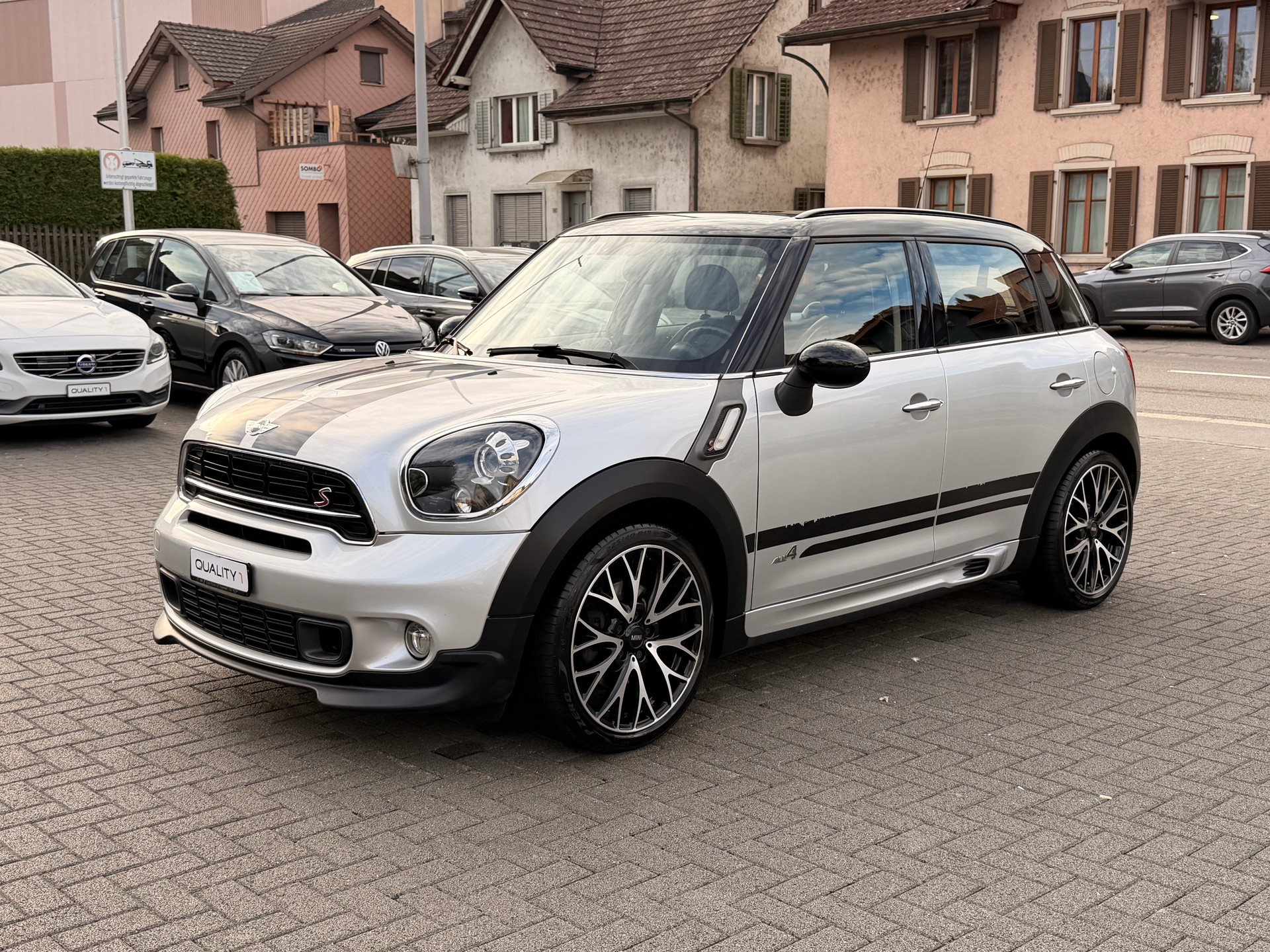 MINI Countryman Cooper S ALL4 JOHN COOPER WORKS-image-5