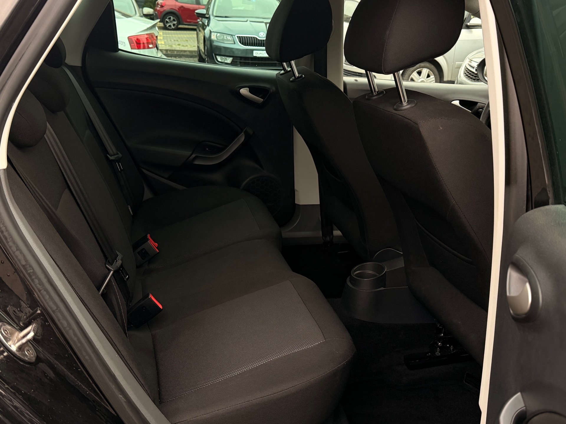 SEAT Ibiza 1.6 Good Stuff-image-6