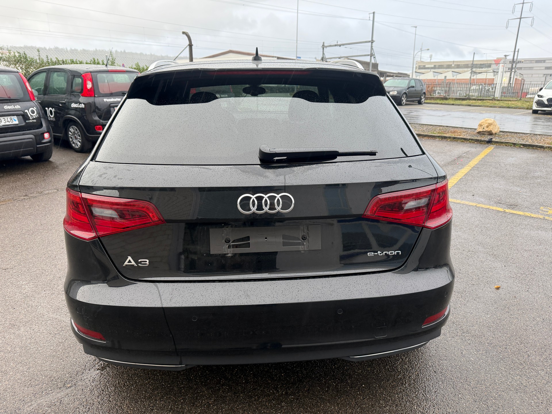 AUDI A3 Sportback 1.4 e-tron Ambition S-tronic-image-5