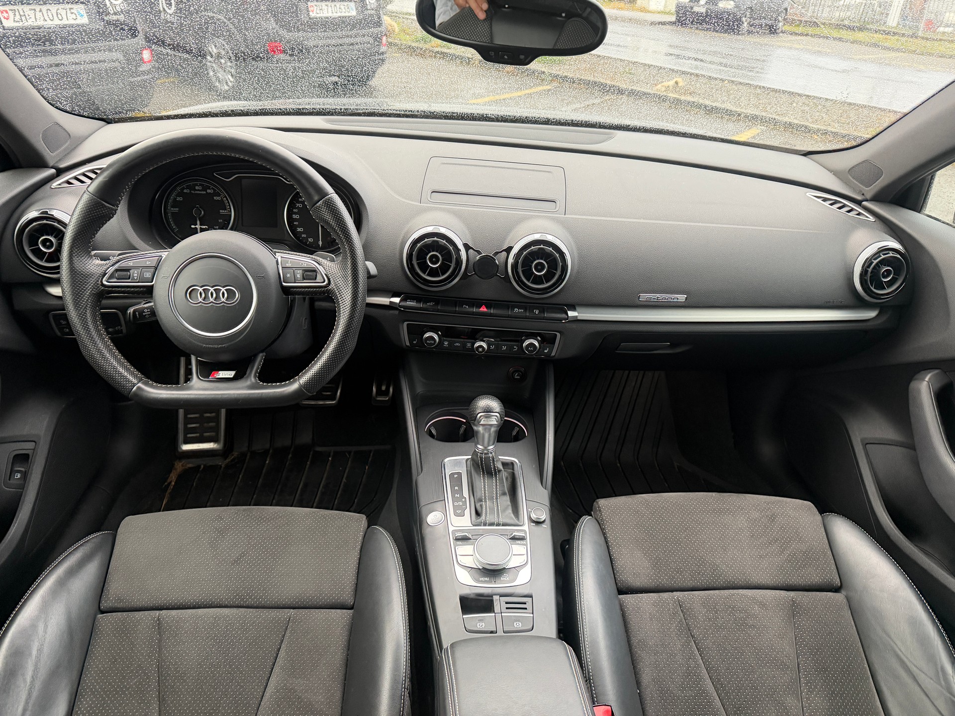 AUDI A3 Sportback 1.4 e-tron Ambition S-tronic-image-8