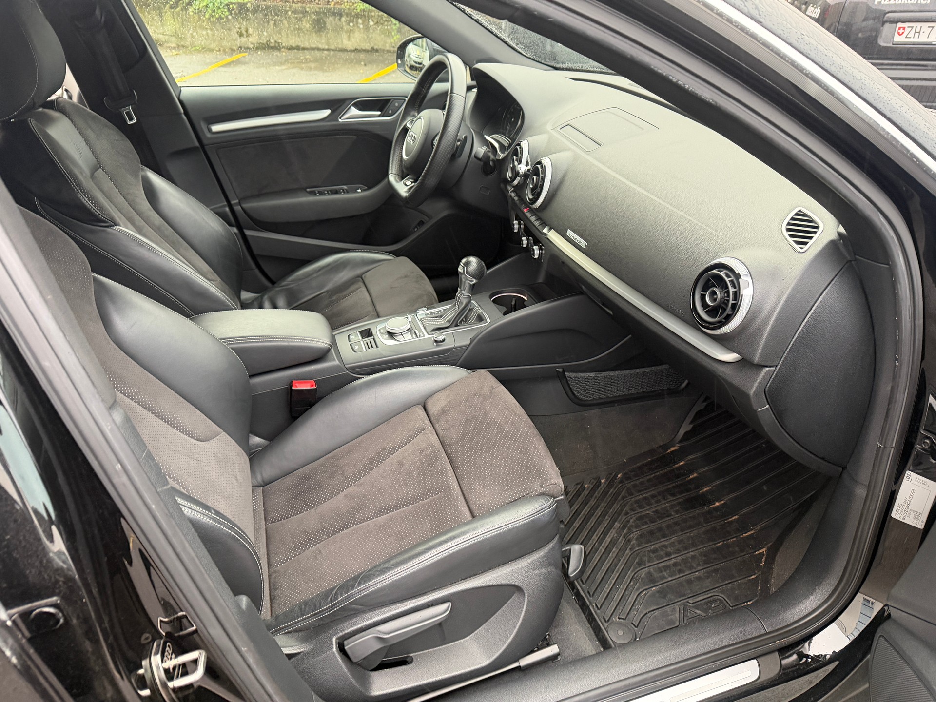 AUDI A3 Sportback 1.4 e-tron Ambition S-tronic-image-9