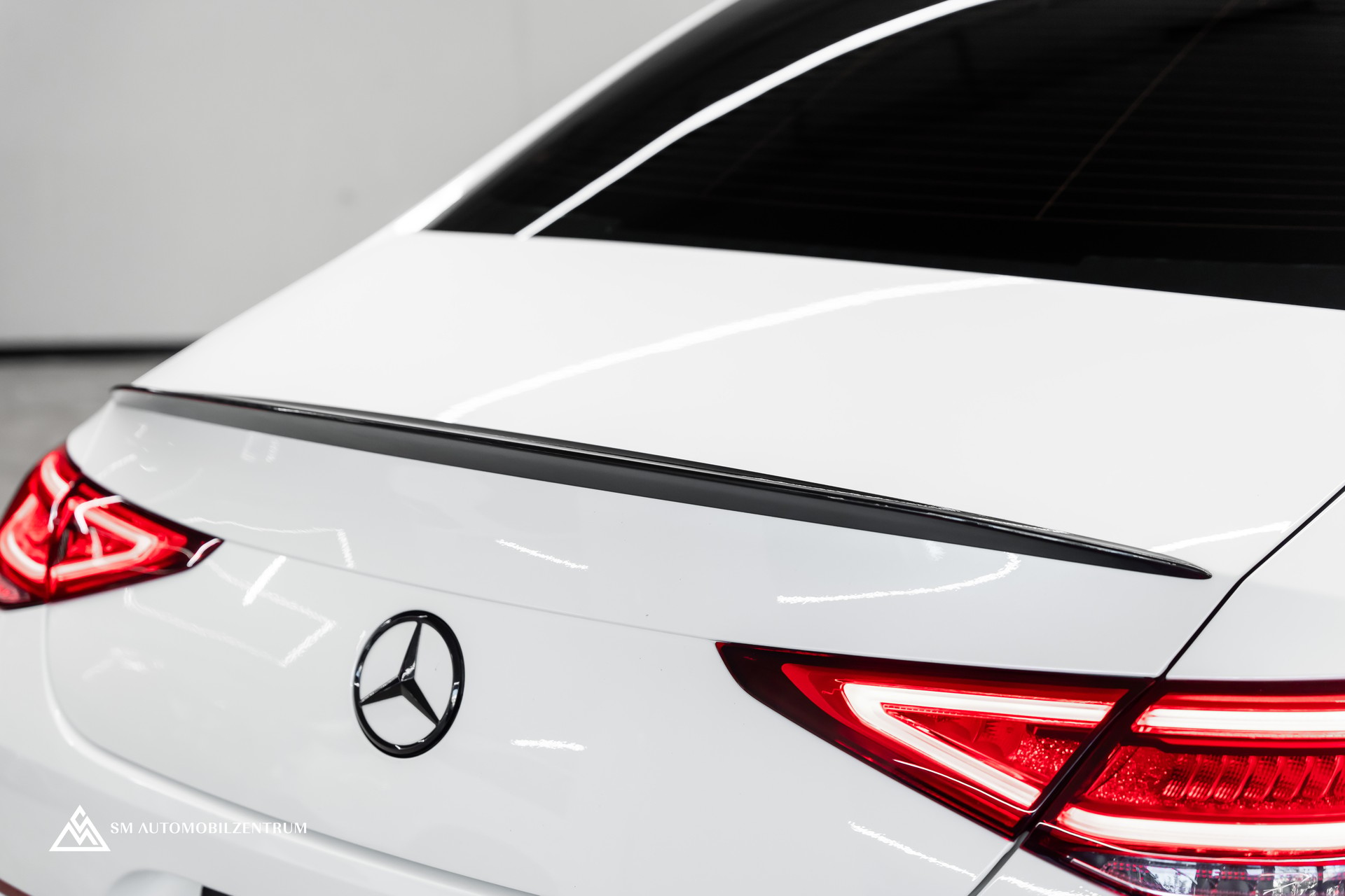 MERCEDES-BENZ CLS 450 AMG Line 4matic / 360° / Panorama / Sitzbelüftung-image-9